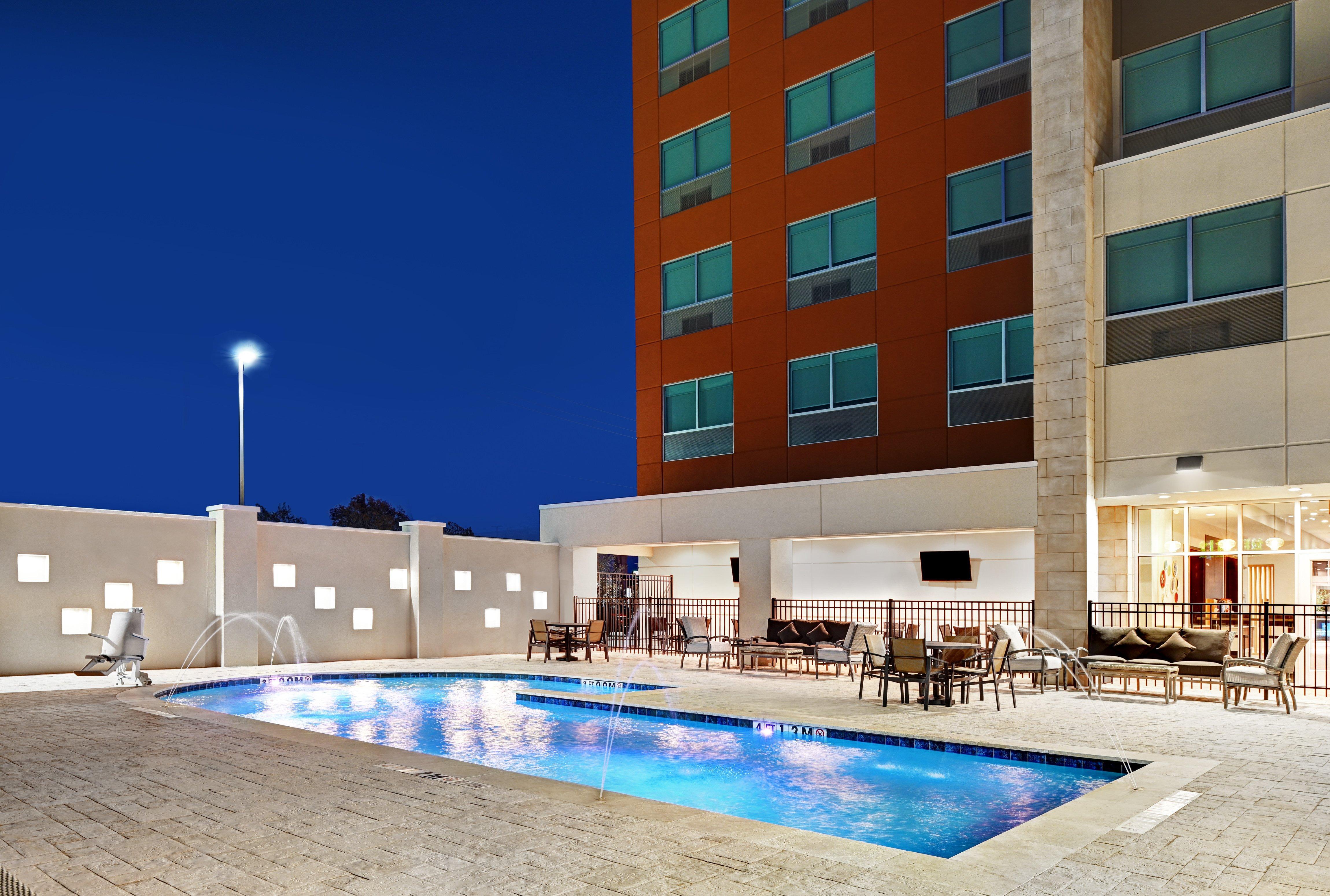 Holiday Inn Express & Suites Memorial - Citycentre By Ihg Houston Exterior photo