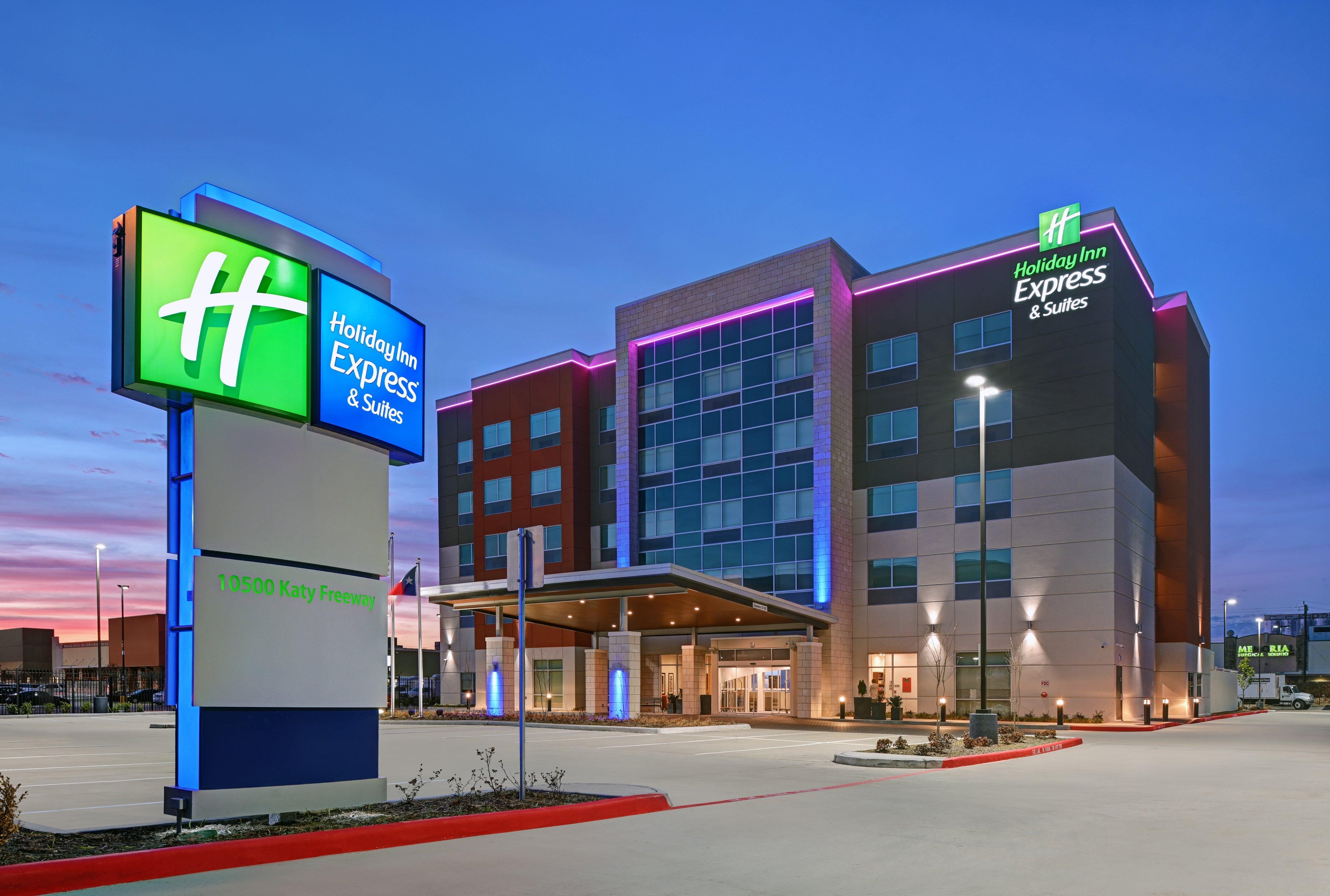 Holiday Inn Express & Suites Memorial - Citycentre By Ihg Houston Exterior photo